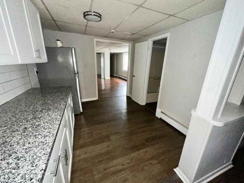 420 High St N - Photo 4 of 13