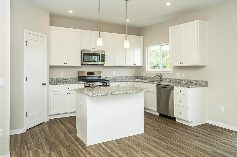 705 Myatt Drive - Photo 3 of 20