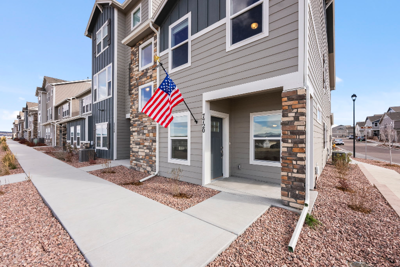 7720 Tuttle Vw - Photo 2 of 19