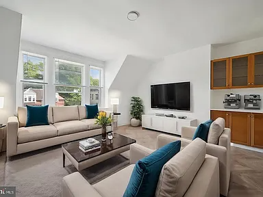 4814 Chester Ave #10 - Photo 3 of 16