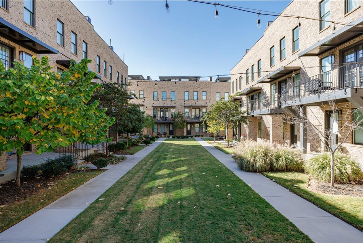 1032 Robert Smalls Way - Photo 2 of 22