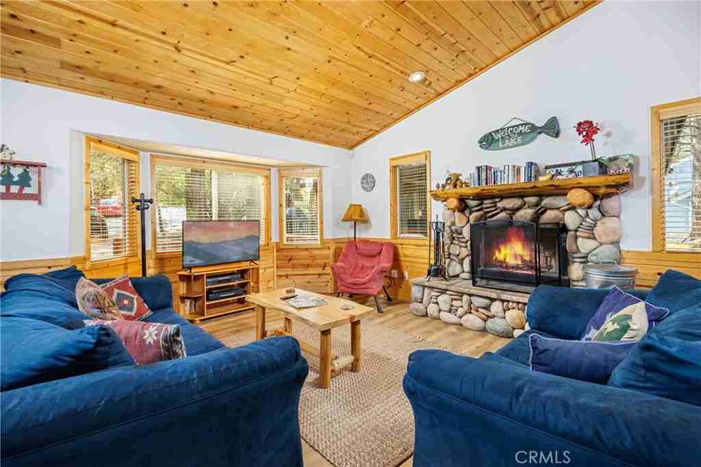 517 Sugarloaf Blvd #517 - Photo 5 of 19