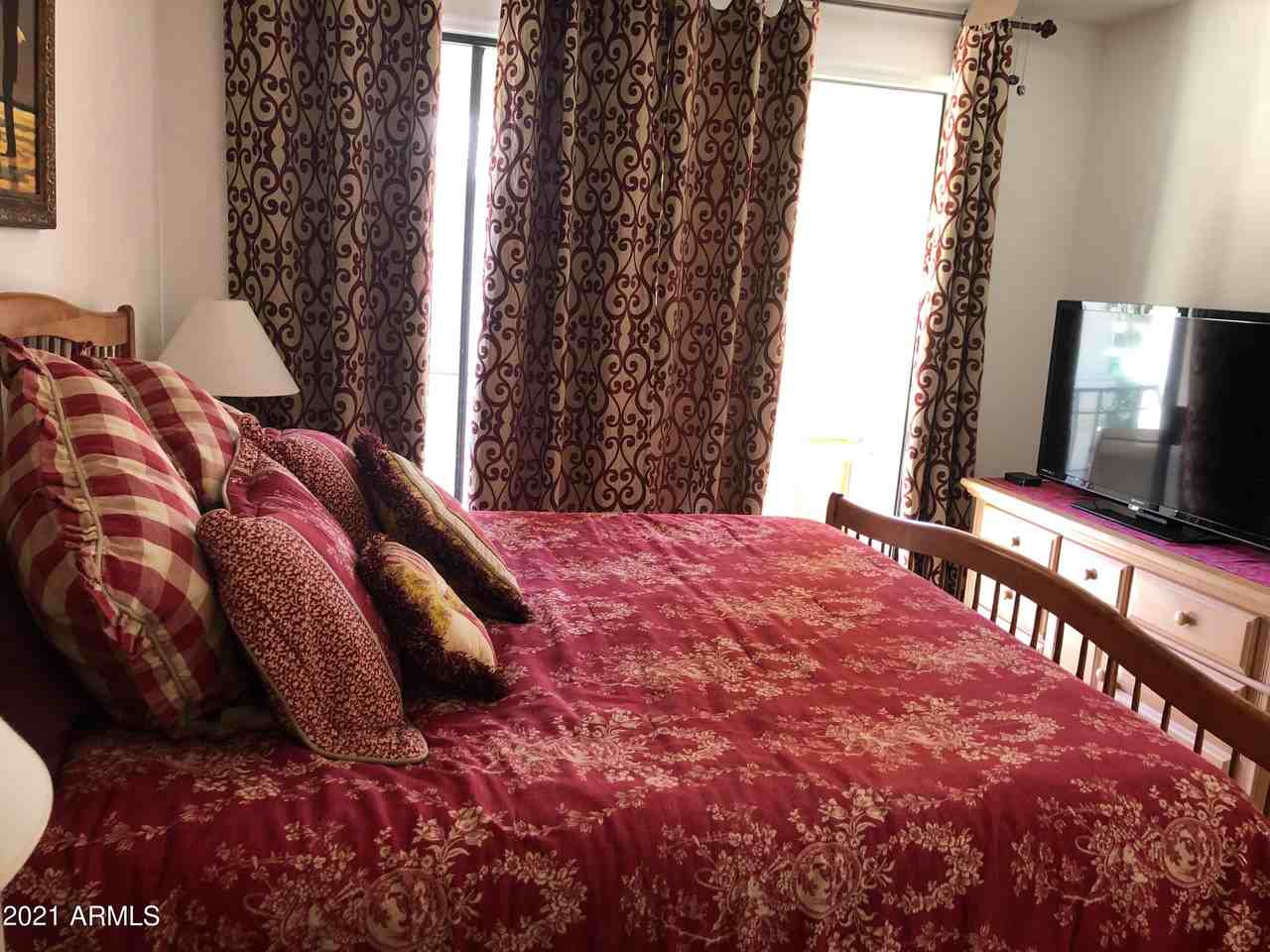 Undisclosed Address #9708-2329 - Photo 2 of 31