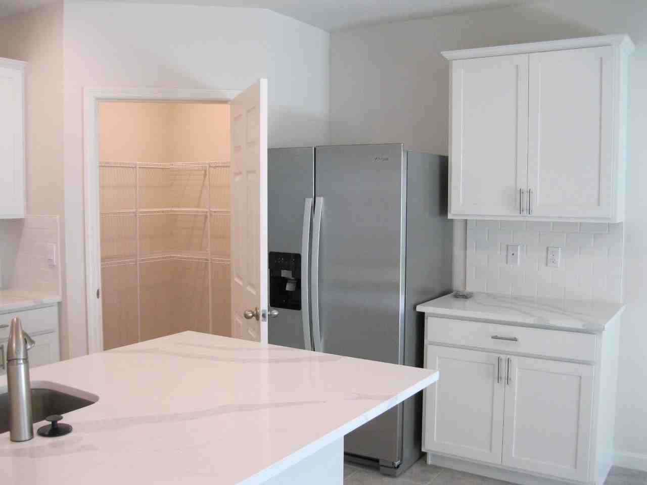 476 Seafoam Cir #476 - Photo 2 of 22