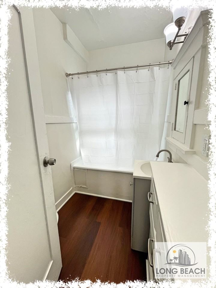 234 Gaviota Avenue - Photo 3 of 12