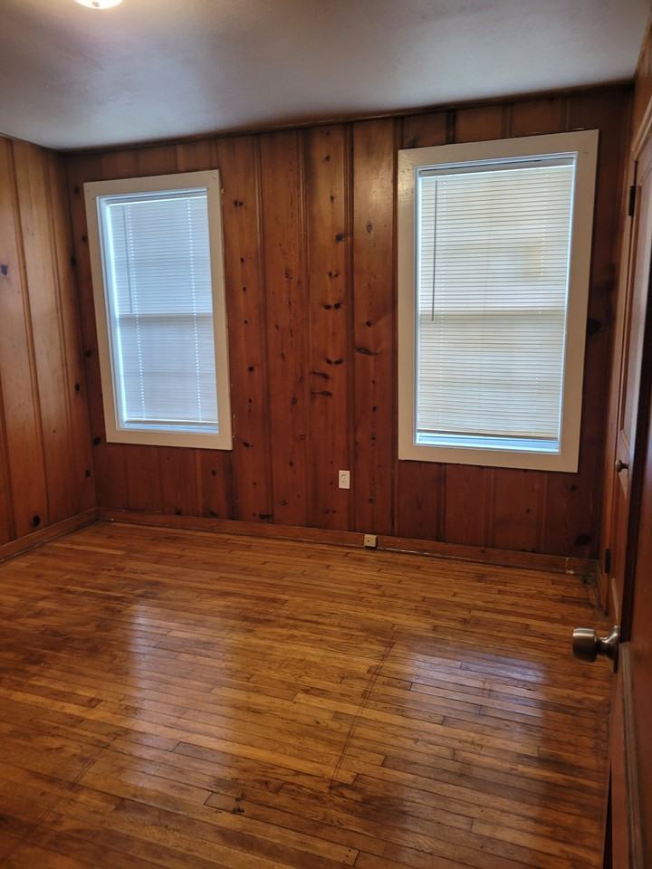 4374 Monroe Ave #NA - Photo 4 of 10
