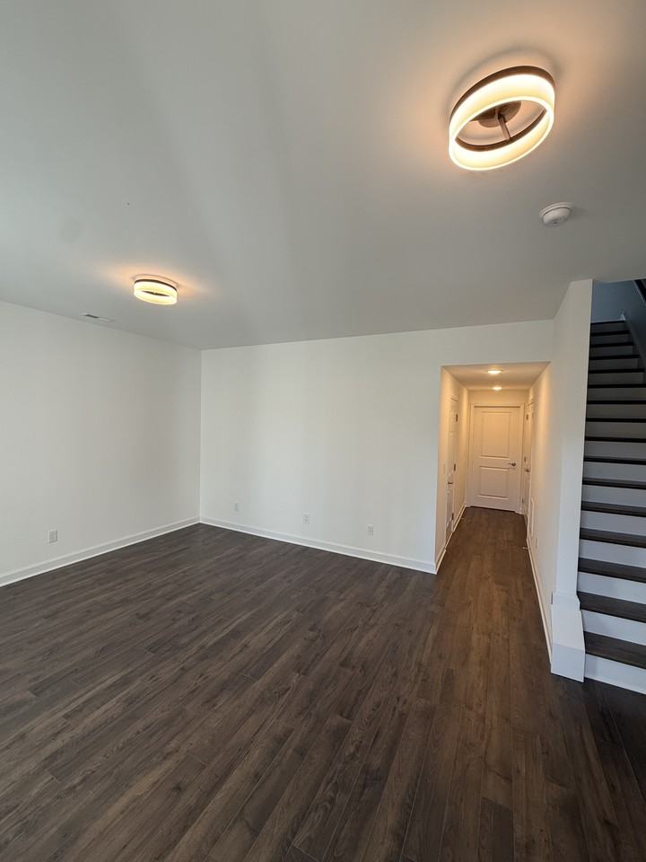 179 Broad Street - Photo 2 of 16