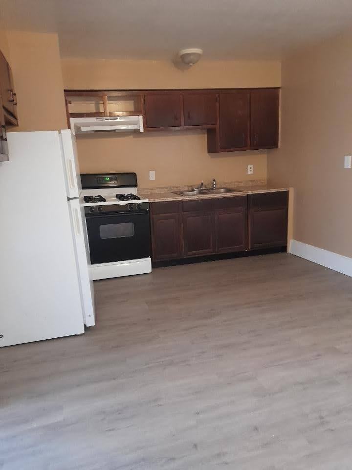 7009 E 111th St #NA - Photo 5 of 12