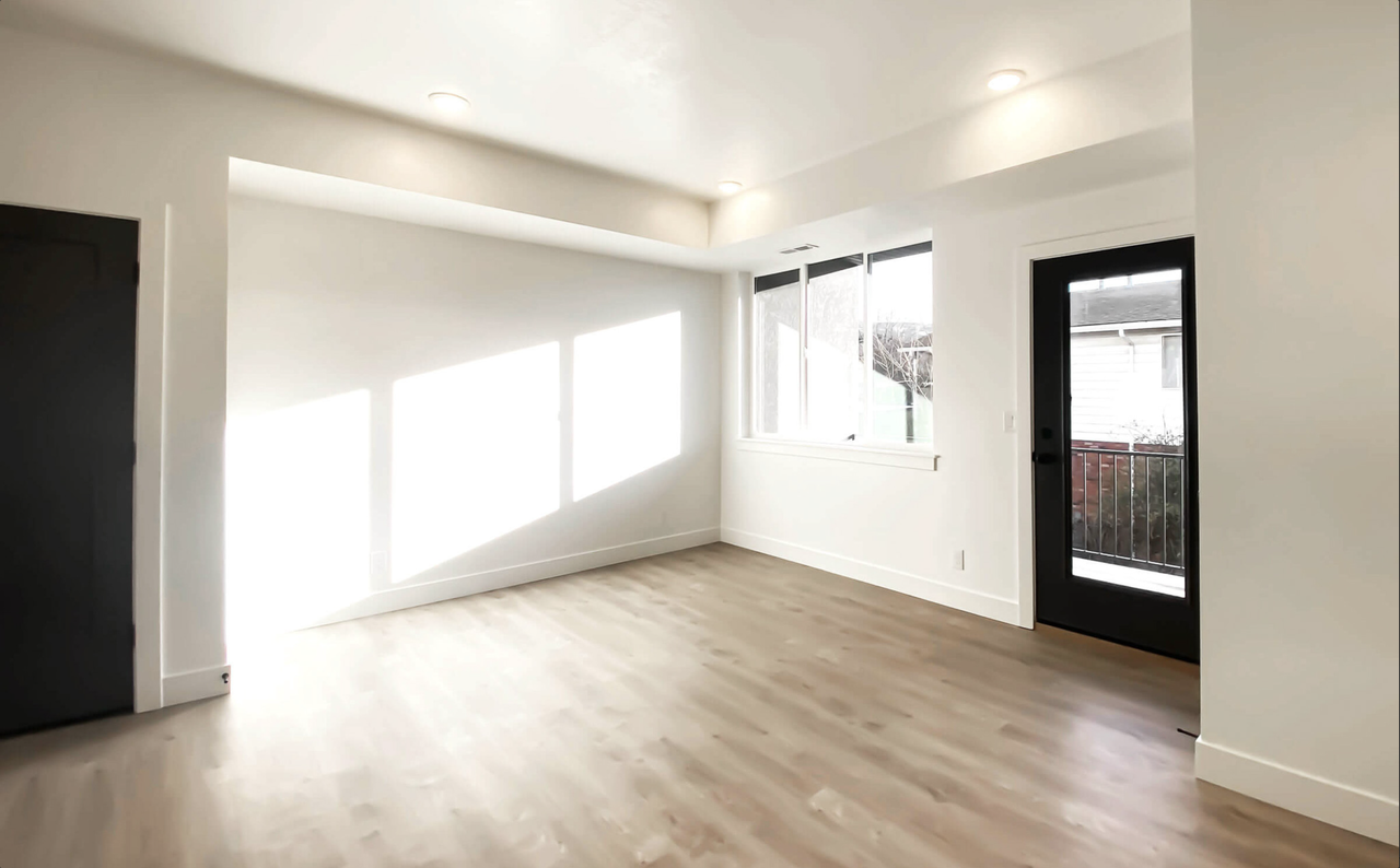 2061 S Main St #2061 - Photo 5 of 15