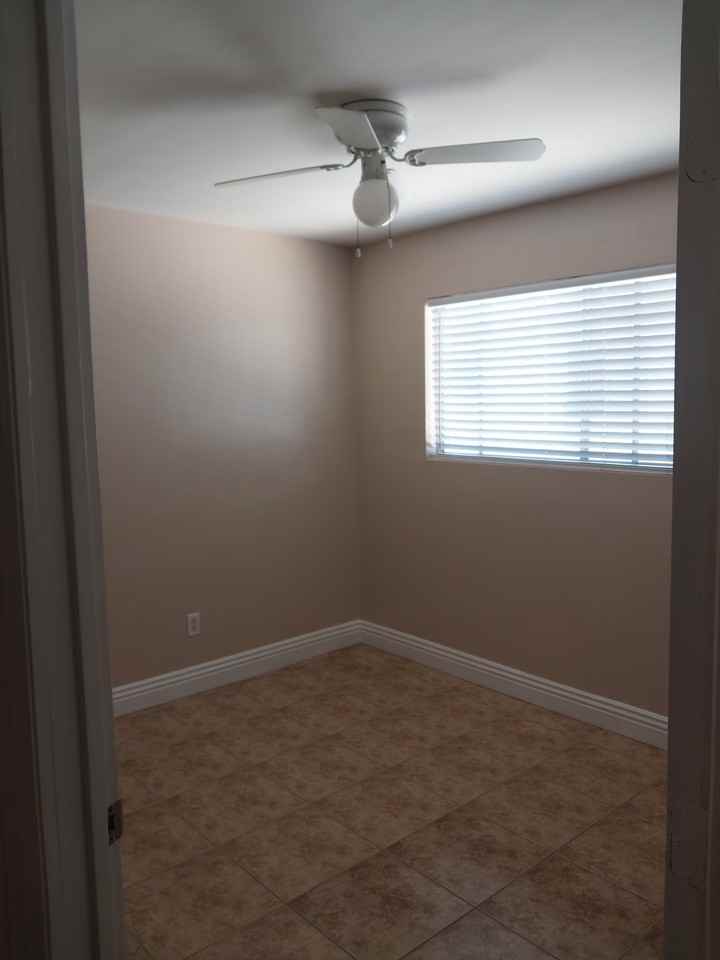 556 Casselman St #5 - Photo 5 of 6