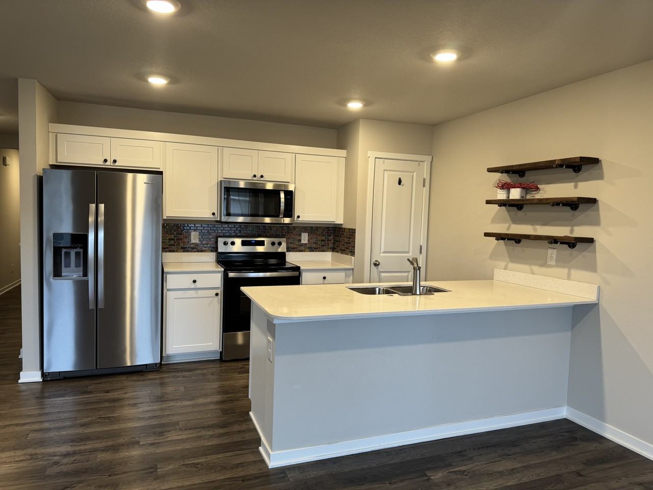 2200 Barry Drive #NA - Photo 2 of 15