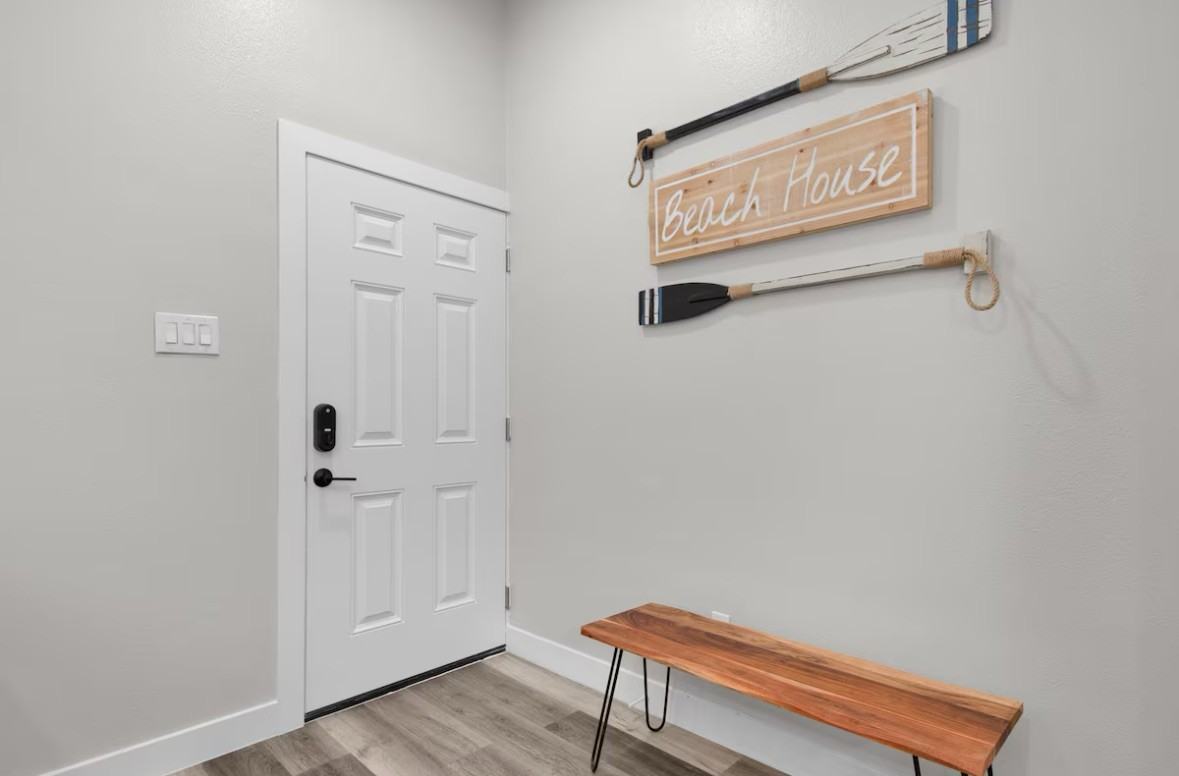 102 W Corral St #2 - Photo 5 of 20