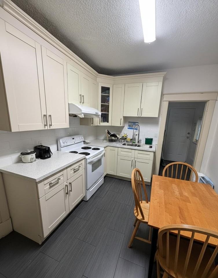 523 East 8th Avenue #523 - Photo 3 of 7