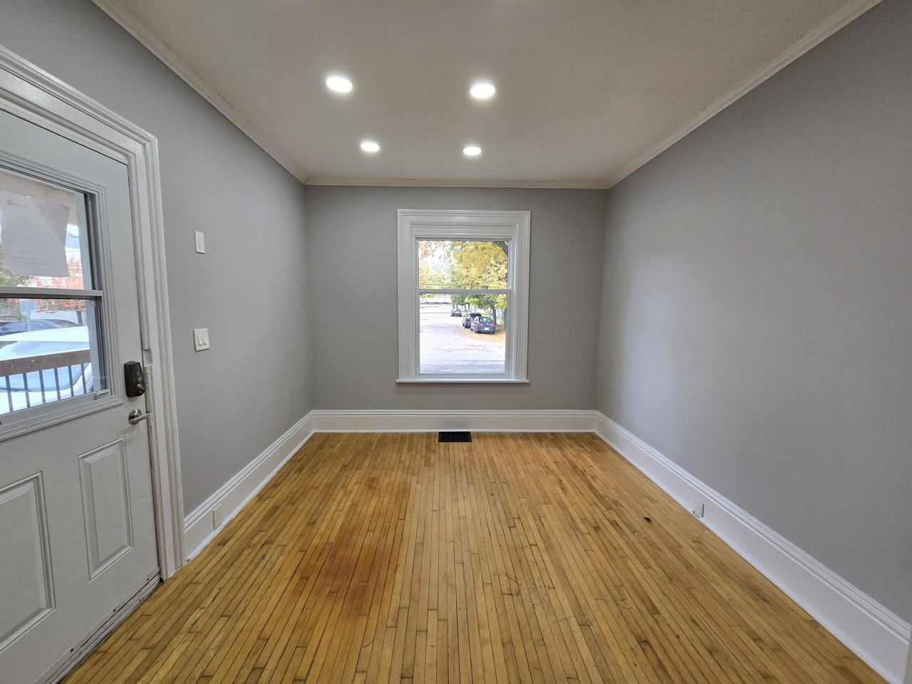 52 Duke Street - Photo 2 of 13