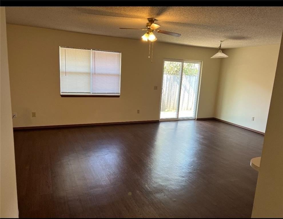 3103 Adrian Ave - Photo 2 of 5