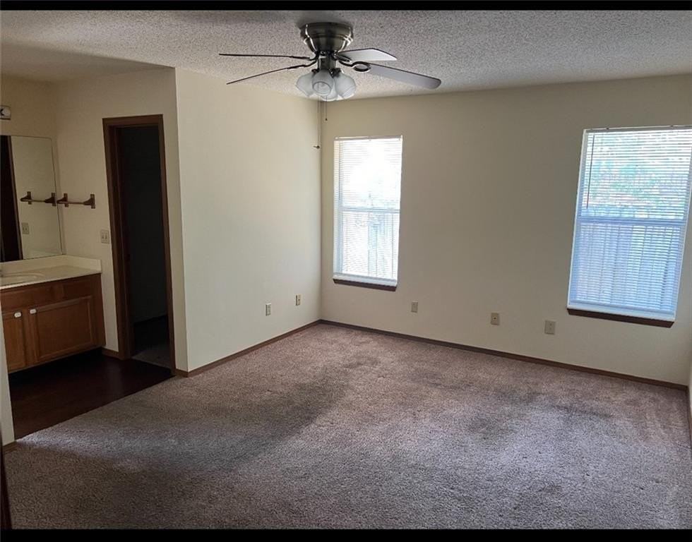 3103 Adrian Ave - Photo 5 of 5