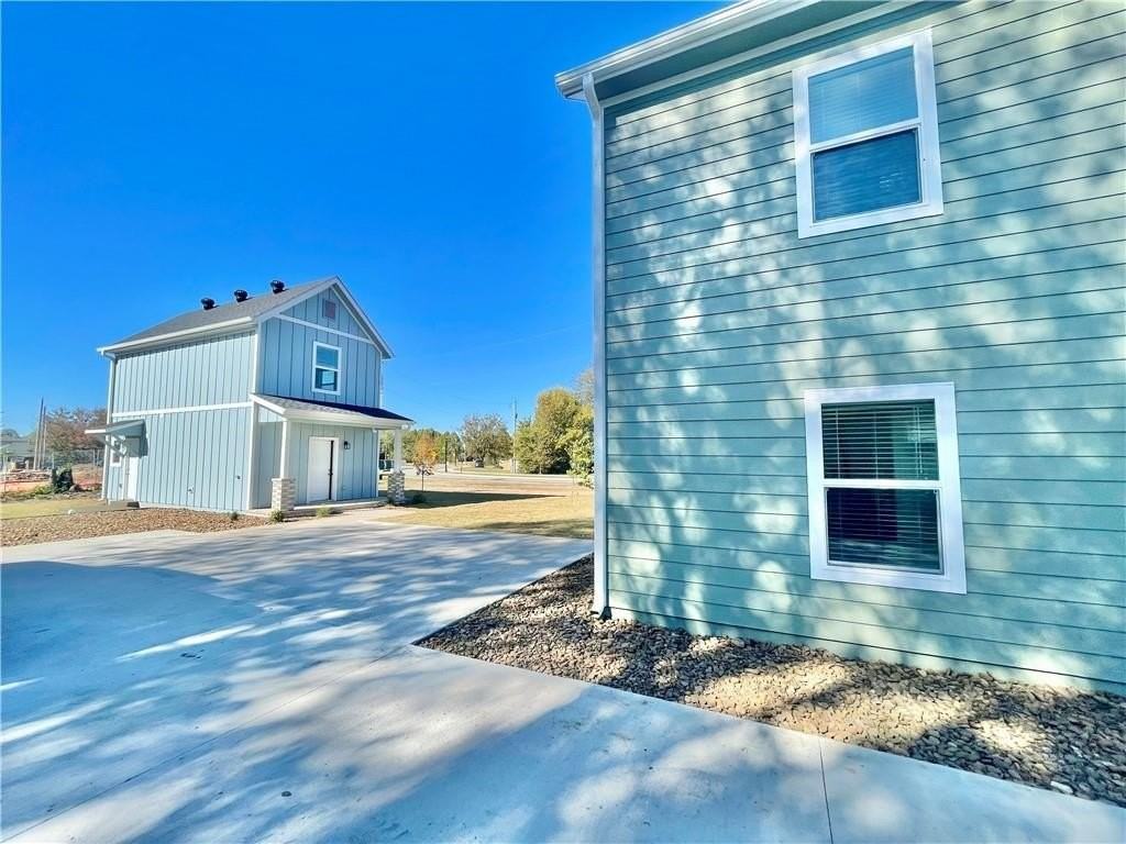 506 Park St #B - Photo 7 of 26