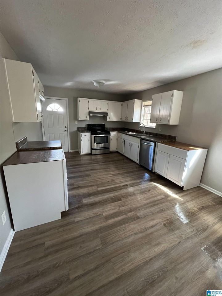 5213 Goldmar Drive - Photo 7 of 20