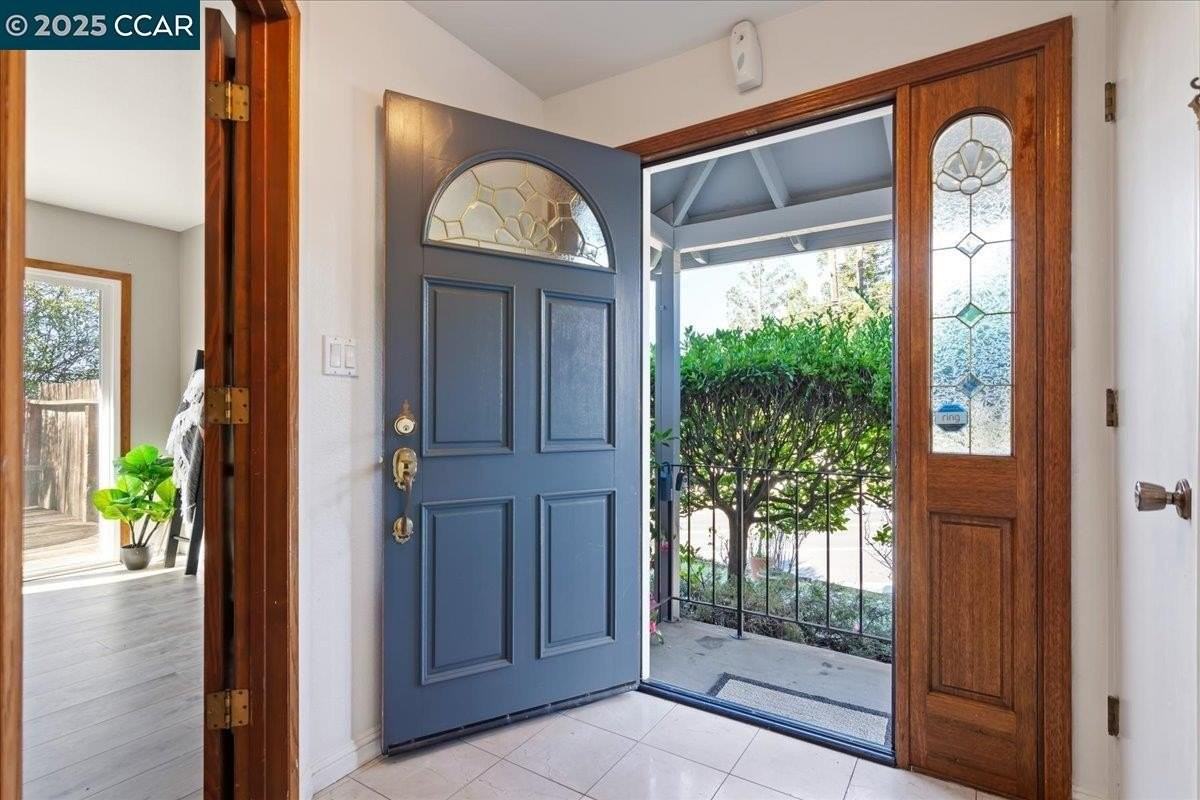 207 Midway Dr - Photo 5 of 50