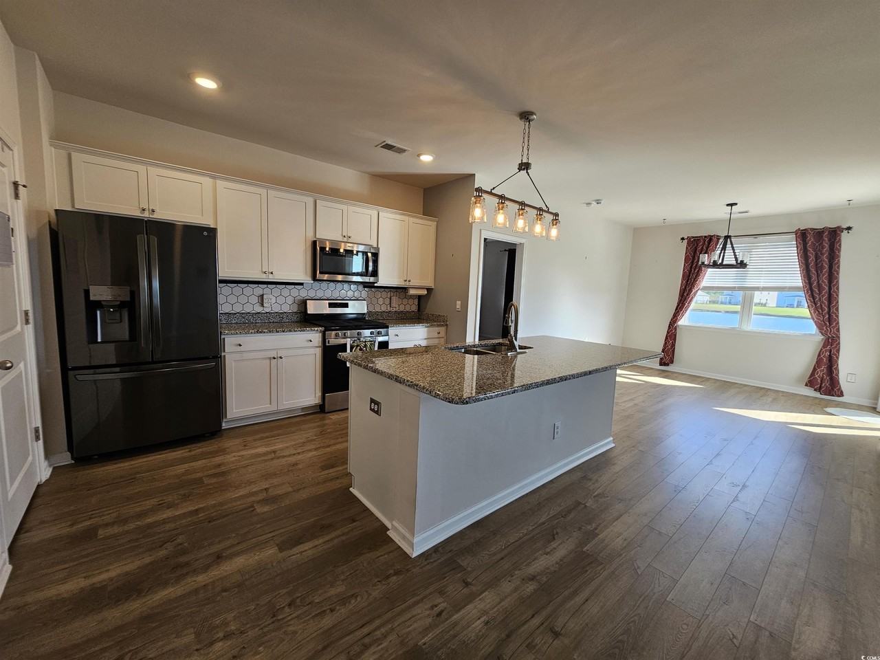 3193 Bells Lake Cir - Photo 5 of 26