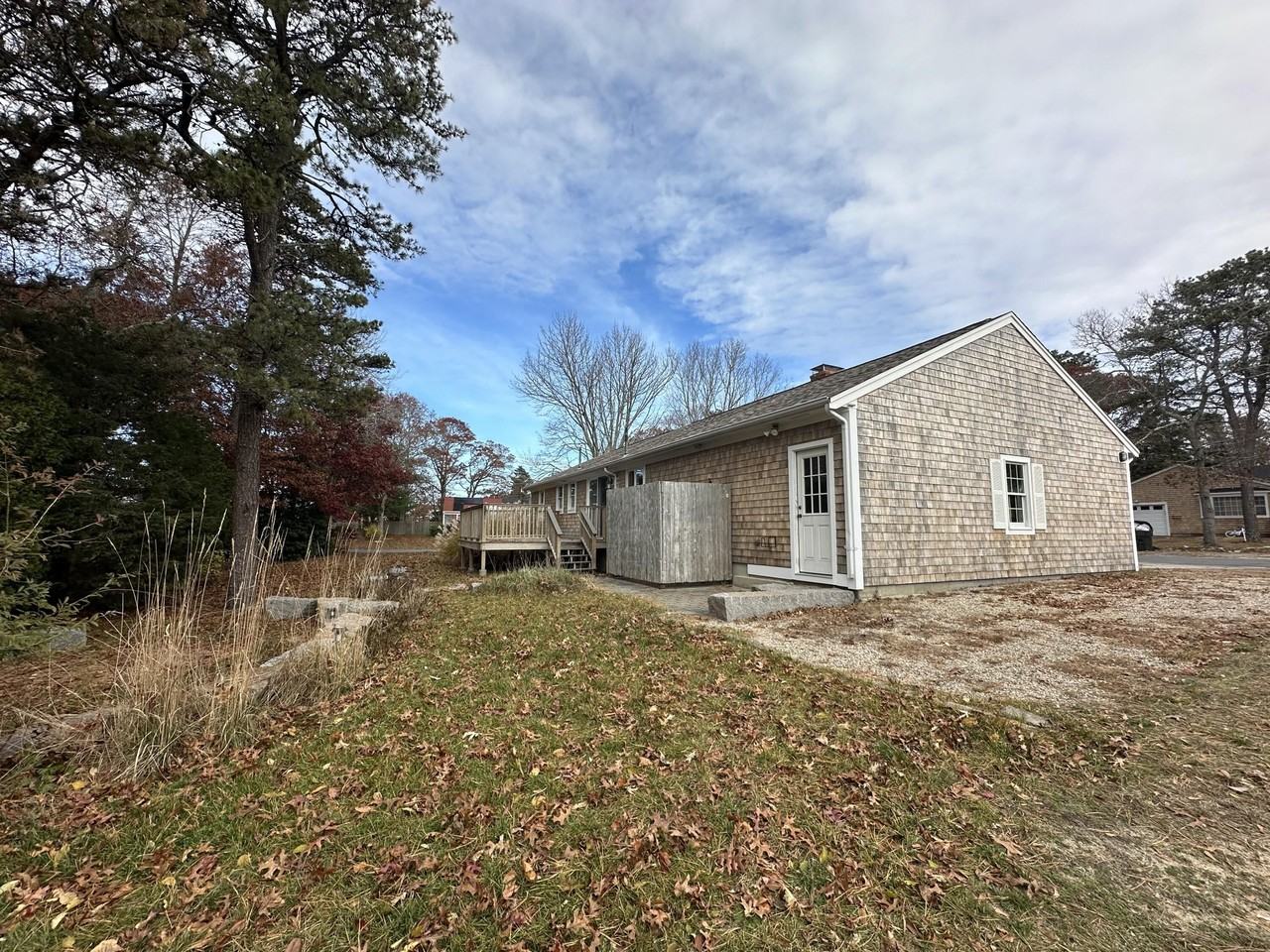 45 Bernard Street - Photo 7 of 30