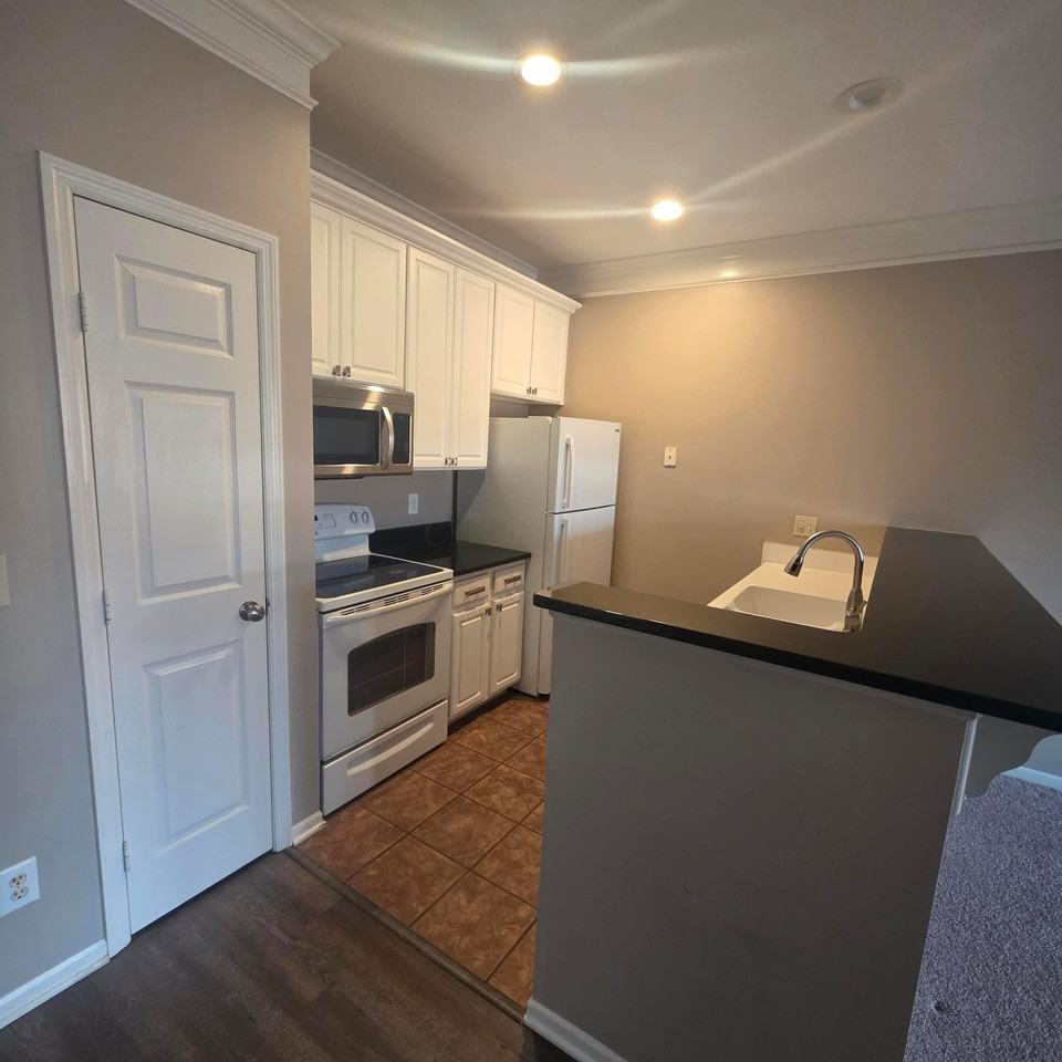 6155 Craughwell Ln - Photo 3 of 9