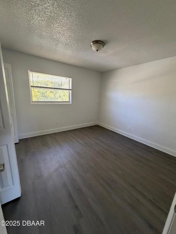 612 George W Engram Blvd Apt 3 #3 - Photo 6 of 10