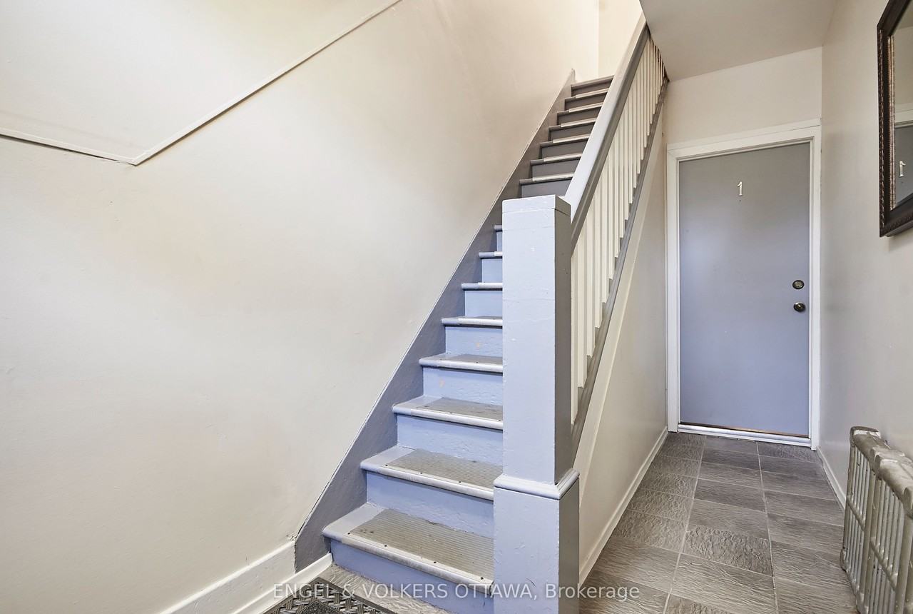 24 St Francis Street 1 - Photo 3 of 13