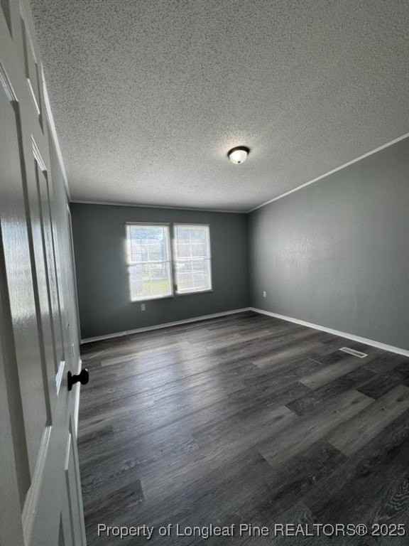 114 Oak St - Photo 2 of 6