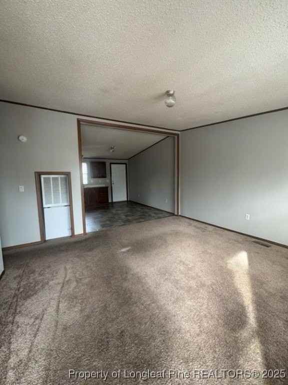 142 Oak St - Photo 2 of 6