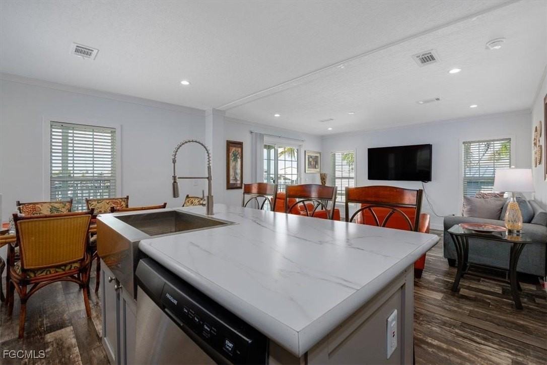 2801 York Rd - Photo 4 of 18