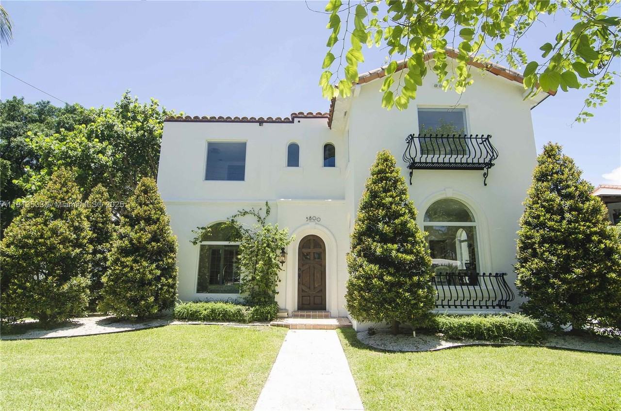 5800 La Gorce Drive #SFH - Photo 4 of 8