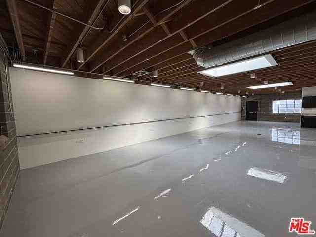 3751 Robertson Boulevard - Photo 3 of 7