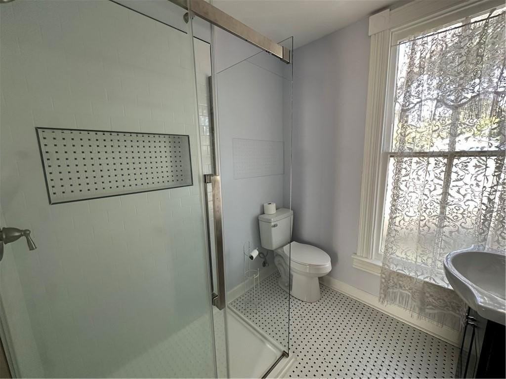 1610 Union St #A - Photo 7 of 9