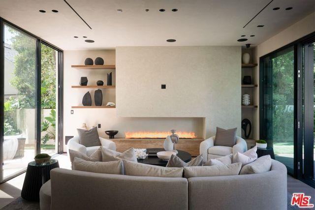 13229 Hesby St - Photo 4 of 8