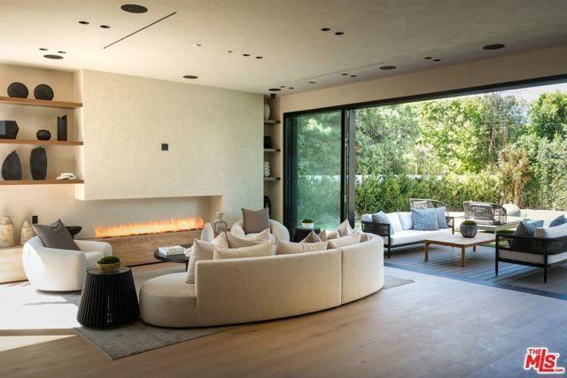 13229 Hesby St - Photo 7 of 8