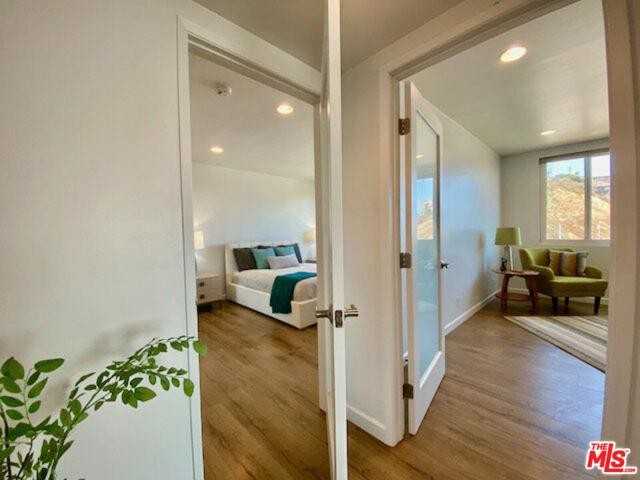 6824 Esplanade #PH - Photo 3 of 8