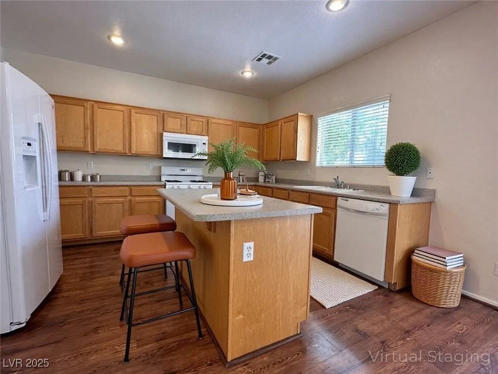 2586 Highland Cliff Dr - Photo 5 of 33