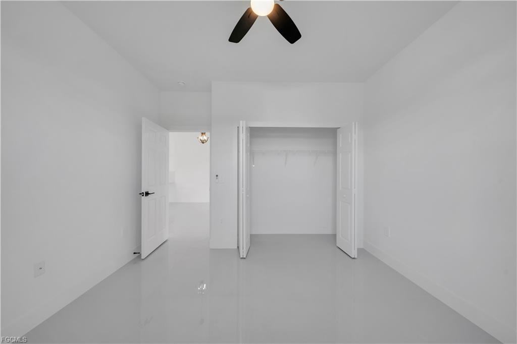 1112 Eisenhower Blvd - Photo 5 of 8