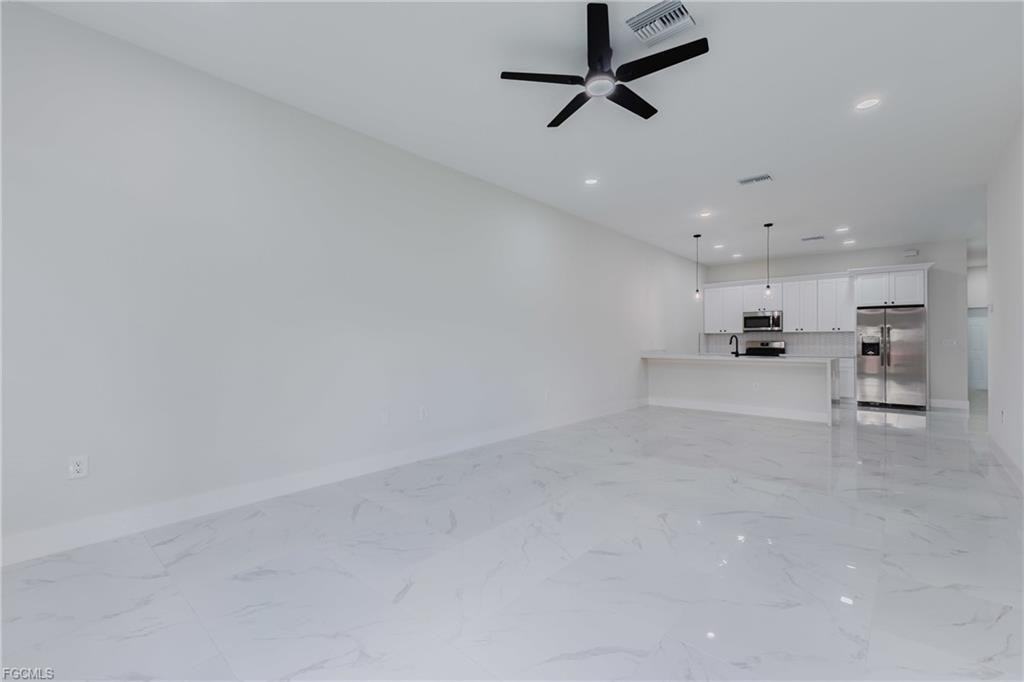 2253 10th Ter - Photo 3 of 8