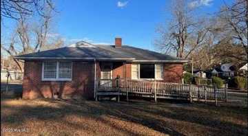 featured image of 2409 South Memorial Drive