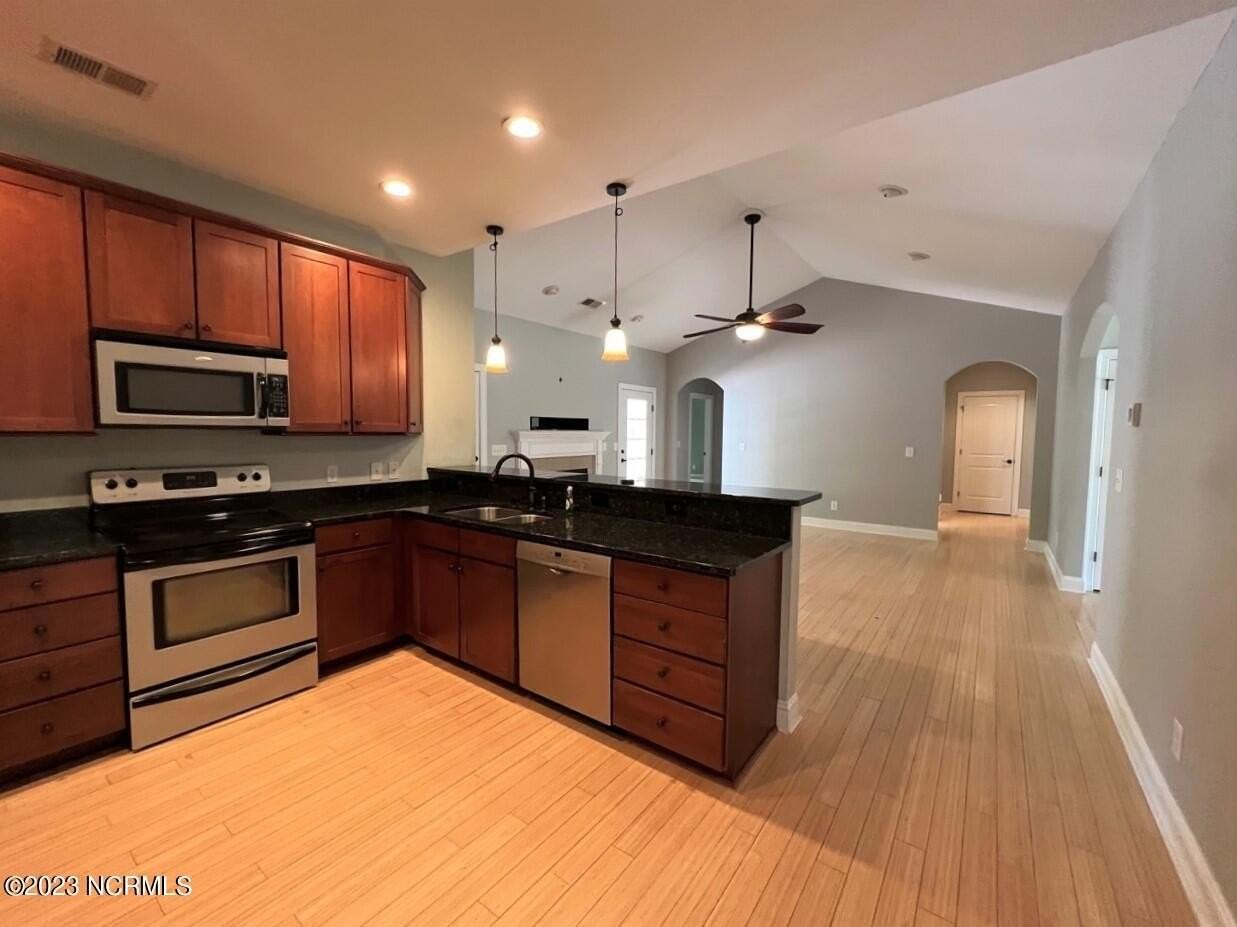 2239 E Indiana Ave - Photo 6 of 27