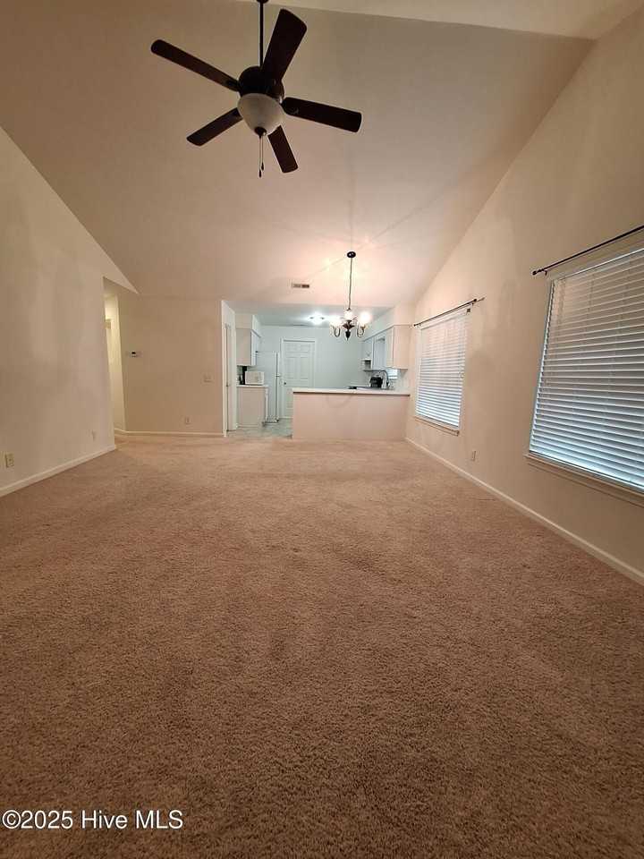 2207 Locksley Woods Dr Apt E #E - Photo 5 of 15