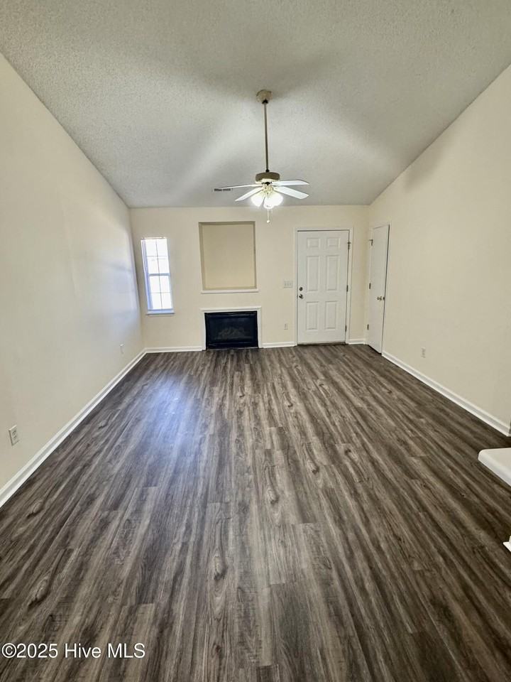 1303 Angels End Unit A #A - Photo 5 of 14