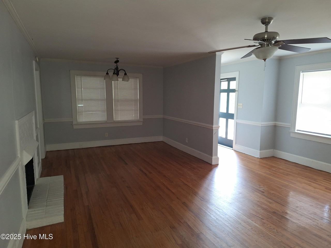 612 S Oak St - Photo 7 of 12