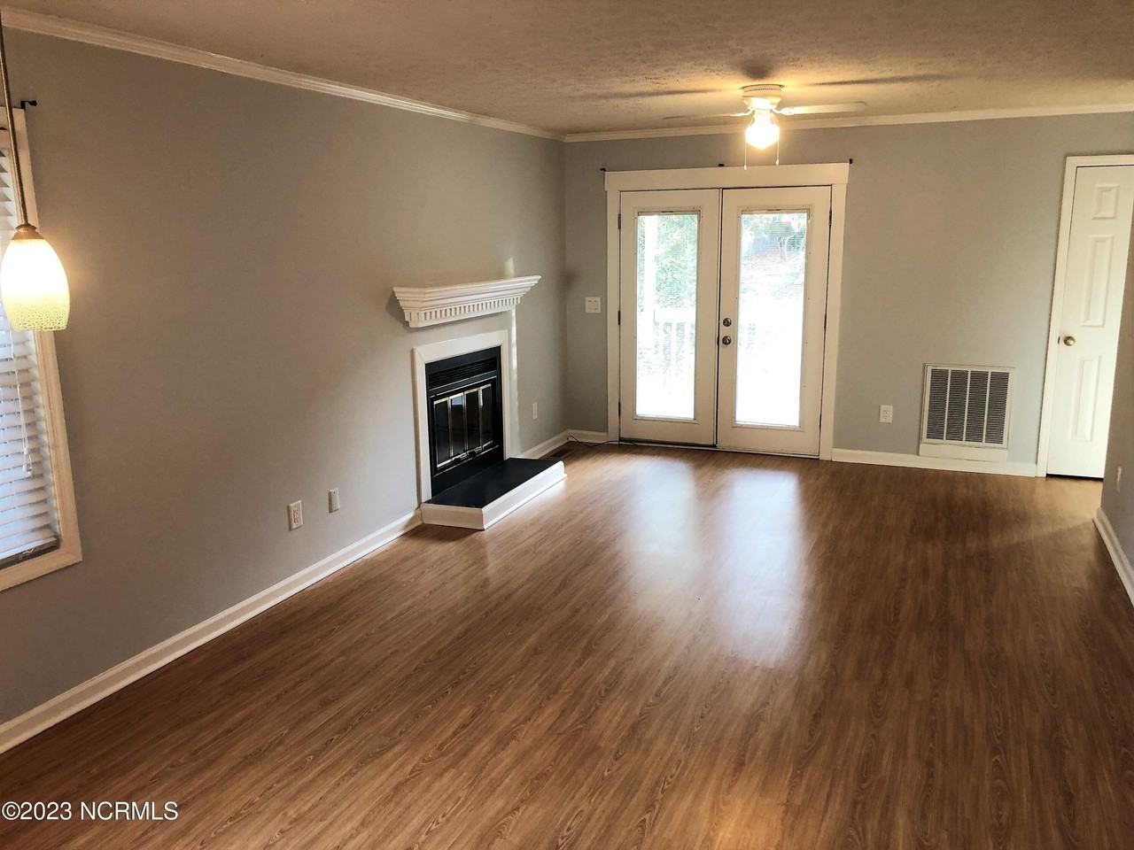 1843 Savannah Ct Unit A6 #A6 - Photo 7 of 20