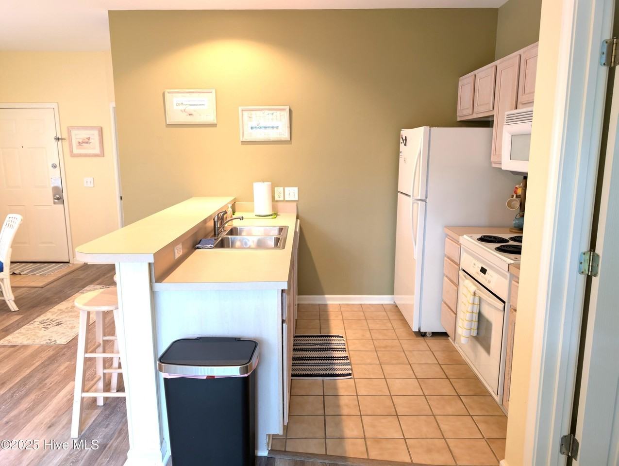 165 Royal Poste Road #2912 - Photo 7 of 13