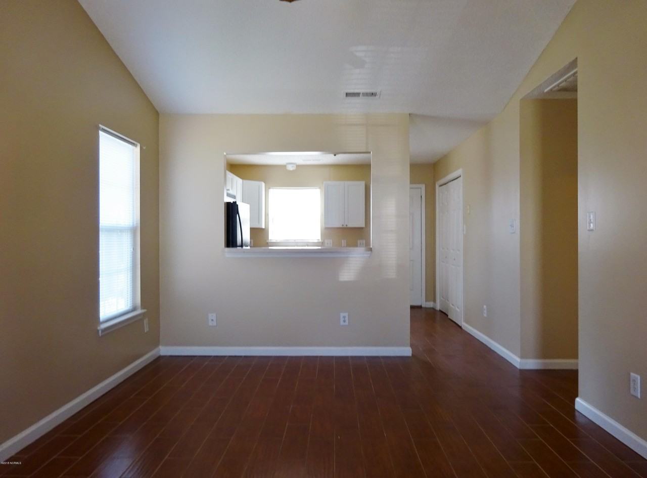 1076 West Pueblo Drive - Photo 3 of 20