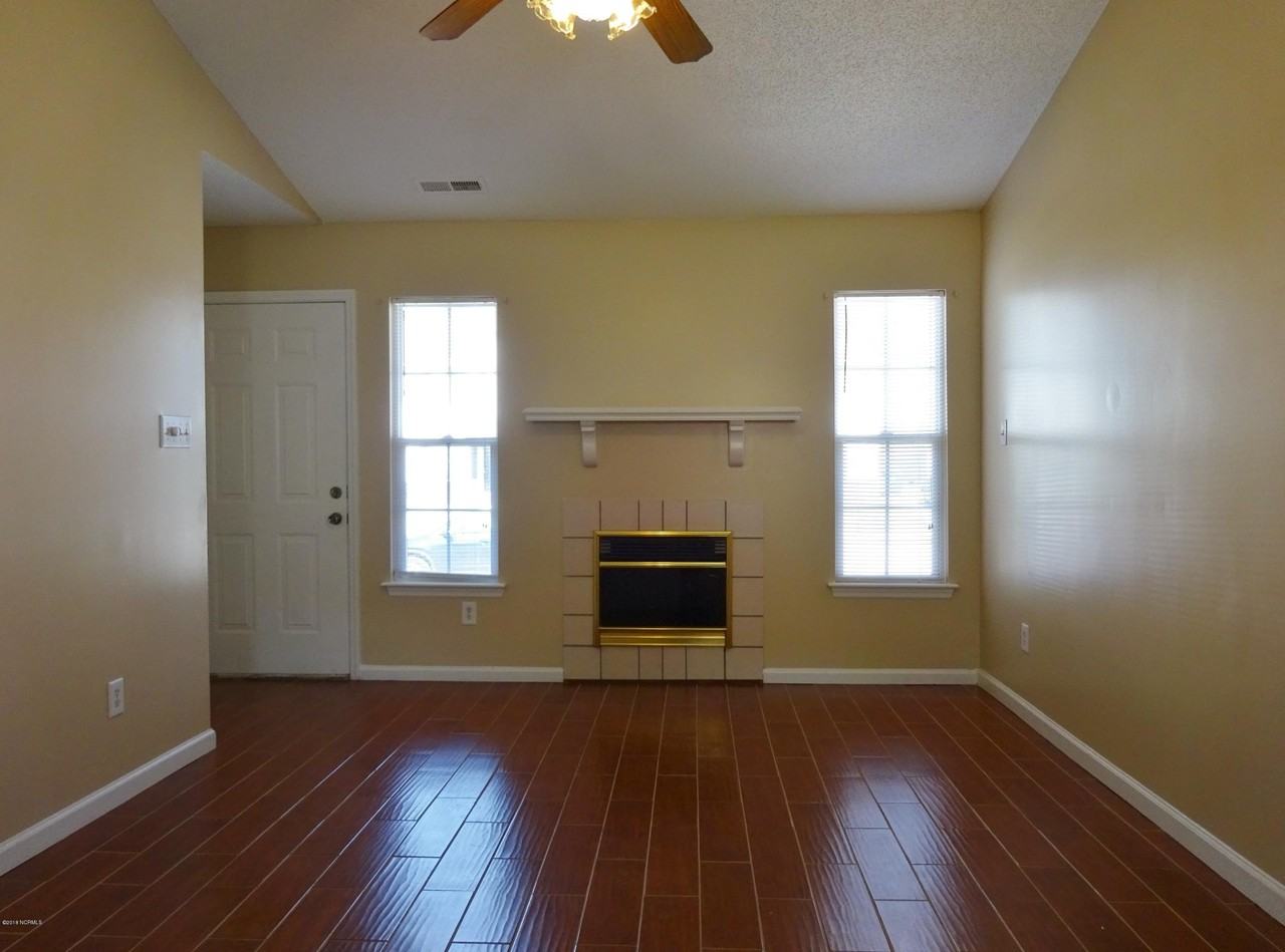 1076 West Pueblo Drive - Photo 4 of 20