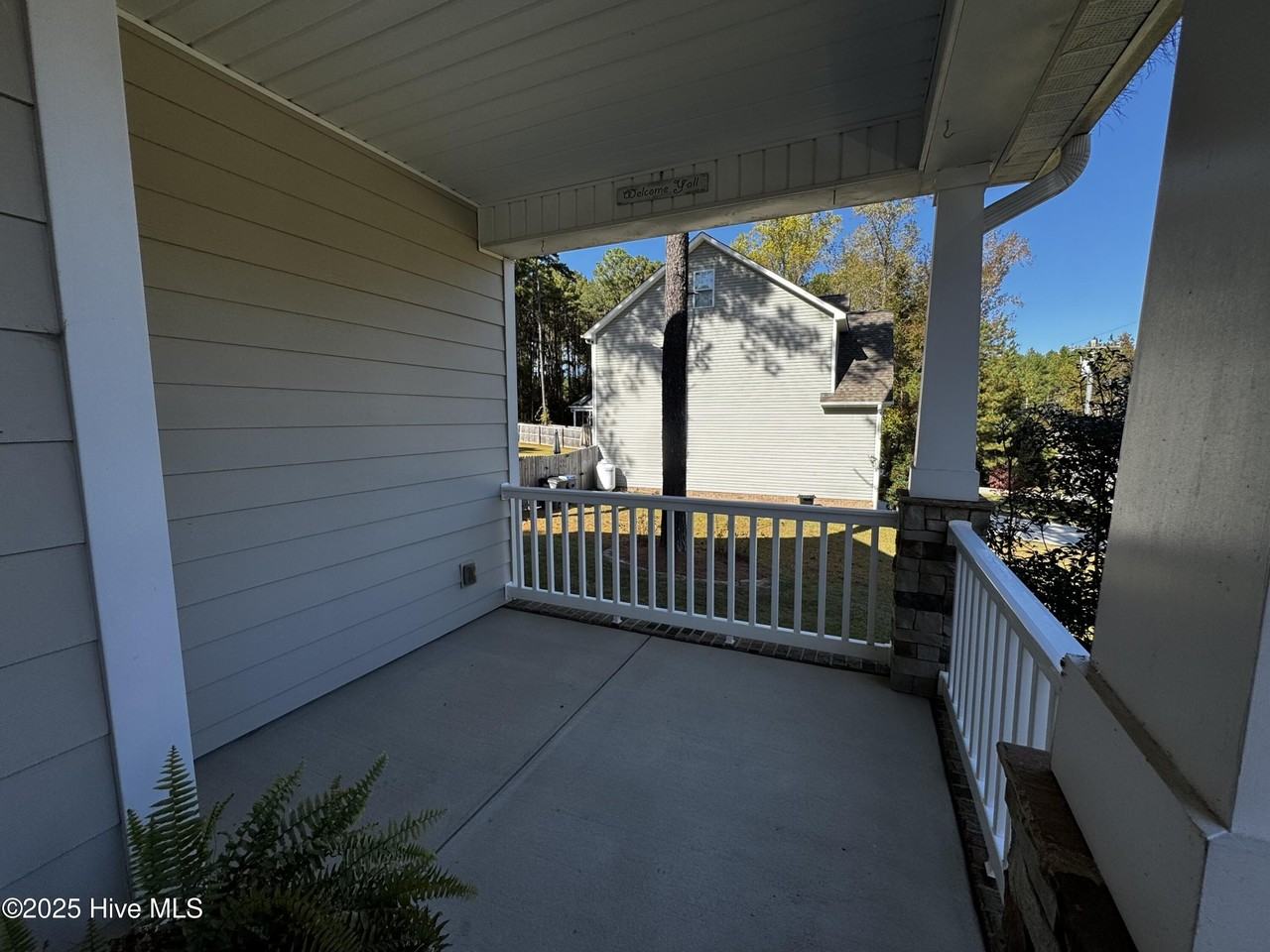 155 Dicks Hill Rd - Photo 4 of 43